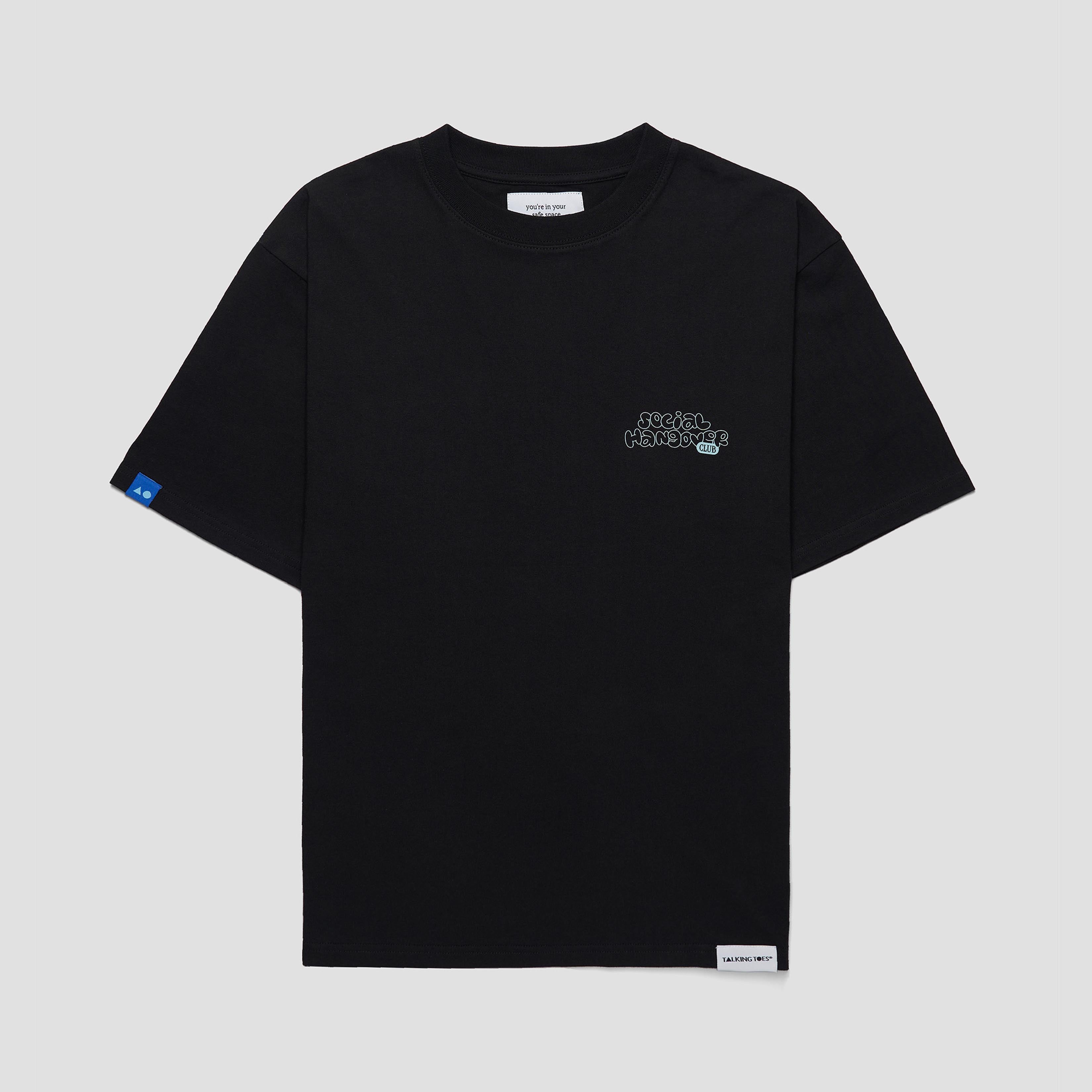 ハグオーワー　PAWSOME Tシャツ　BLACK Social Hangover Oversized Tee - Black – Talking Toes
